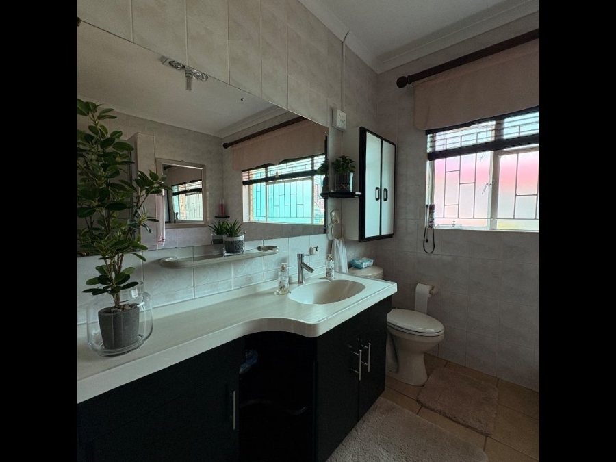 4 Bedroom Property for Sale in Flamwood North West